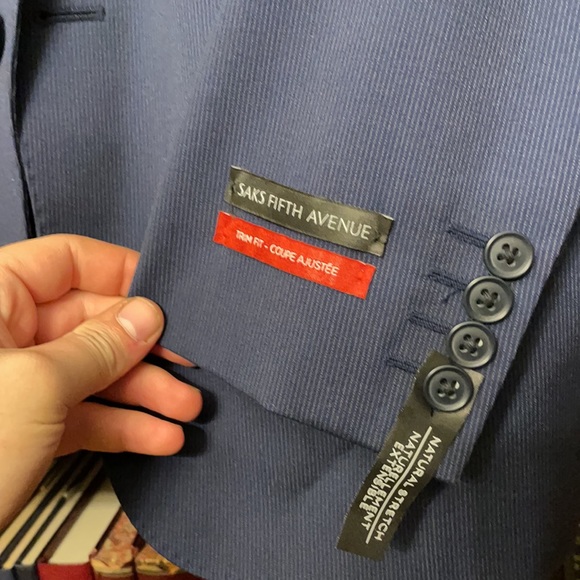 Saks Fifth Ave Men Blue Stripe Suit 40S - Picture 2 of 5